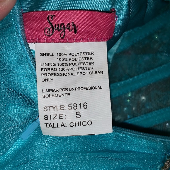 Graduation dress - Picture 4 of 4